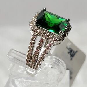 Emerald and Diamond Ring